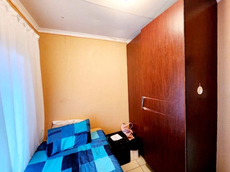 2 Bedroom Property for Sale in Tlhabane West North West